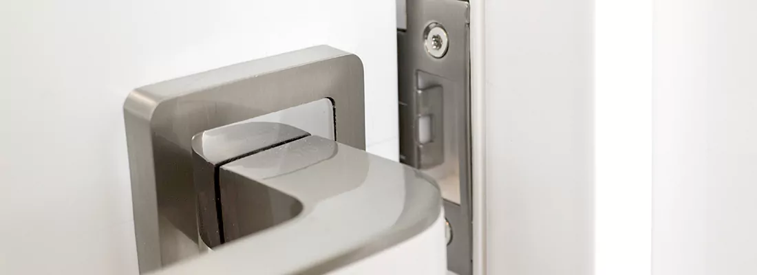 Seamless Integration of Magnetic Locks with Access Control Systems in Callaway, FL